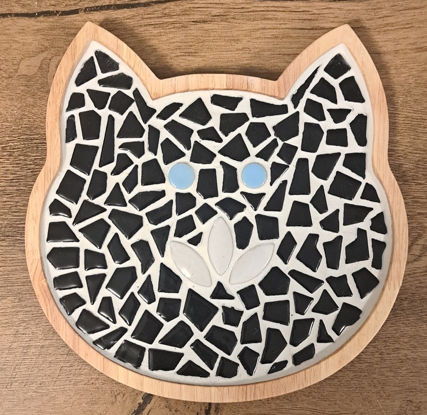 Mosaic cat