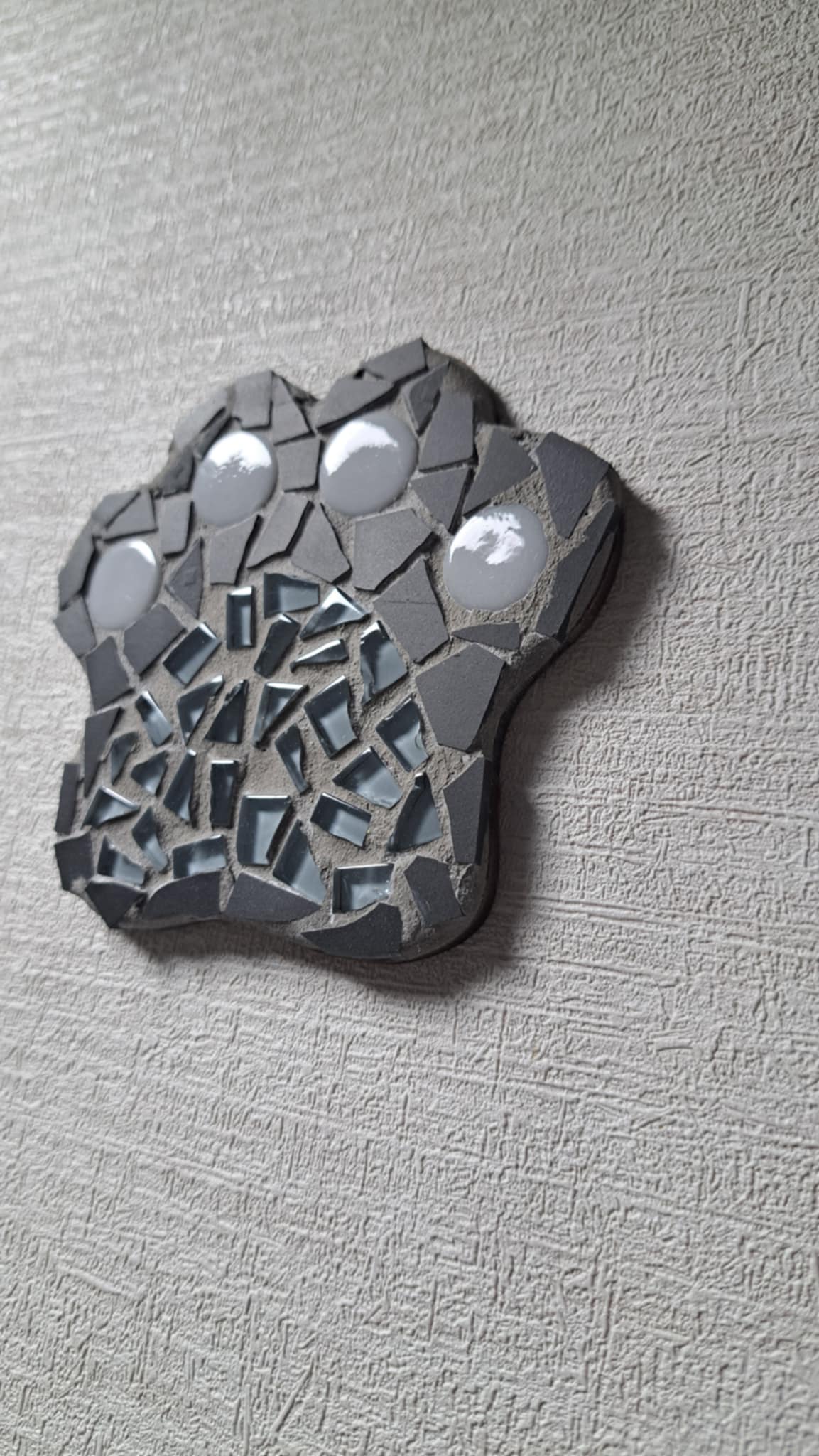 Mosaic Pawprint