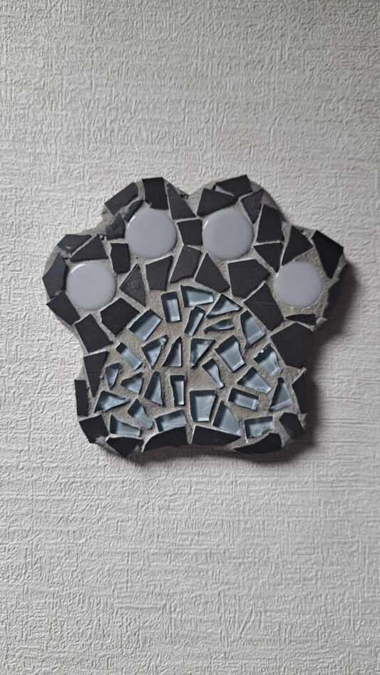 Mosaic pawprint