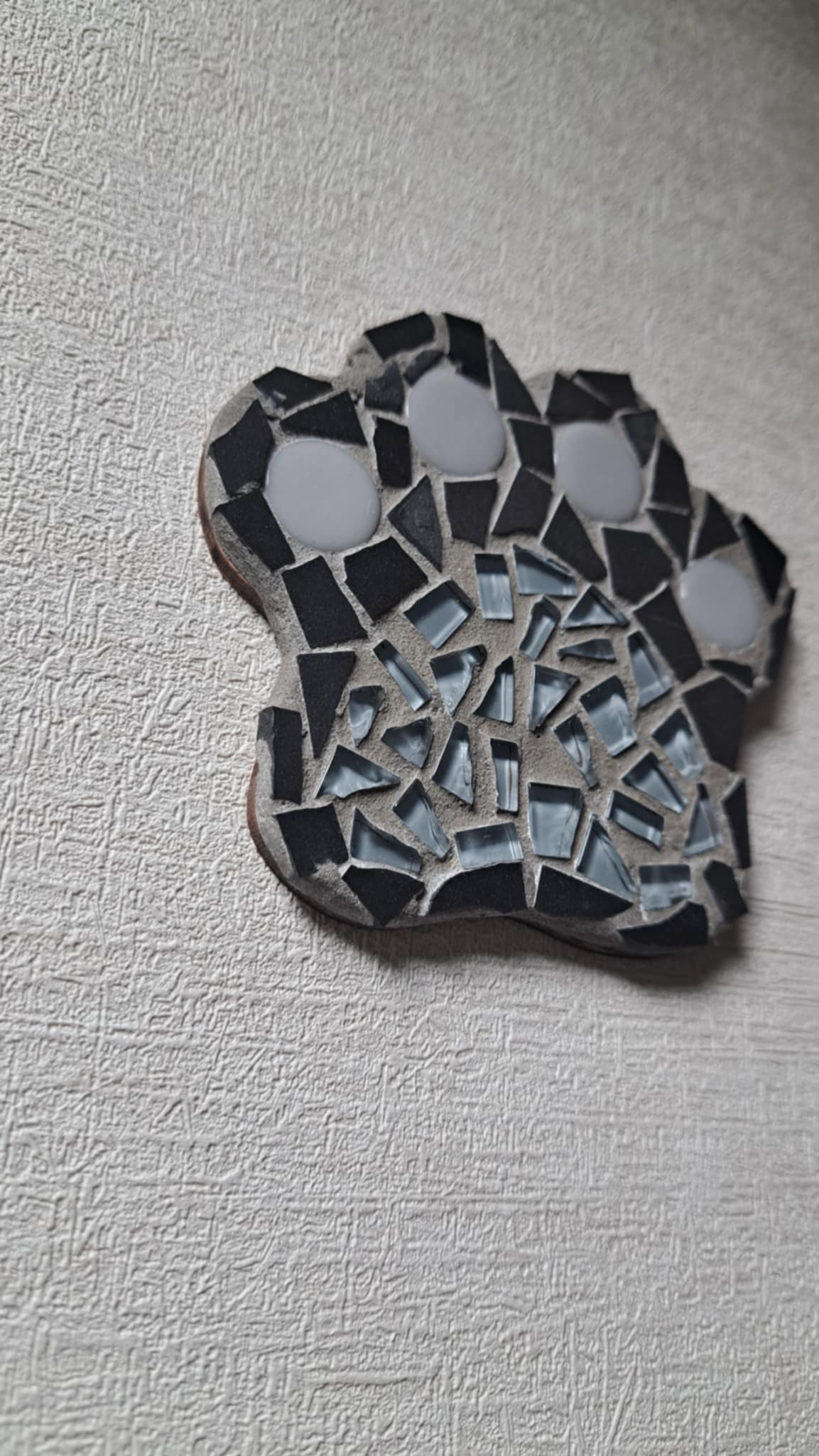 Mosaic Pawprint