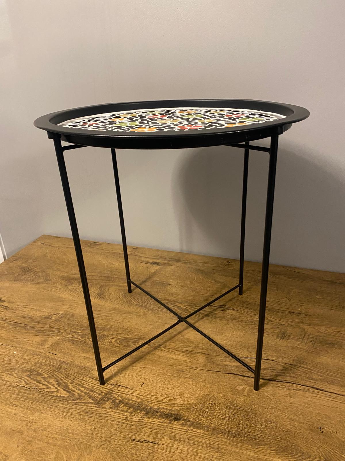 Mosaic Coffee Table with Floral Centrepiece – Foldable Legs